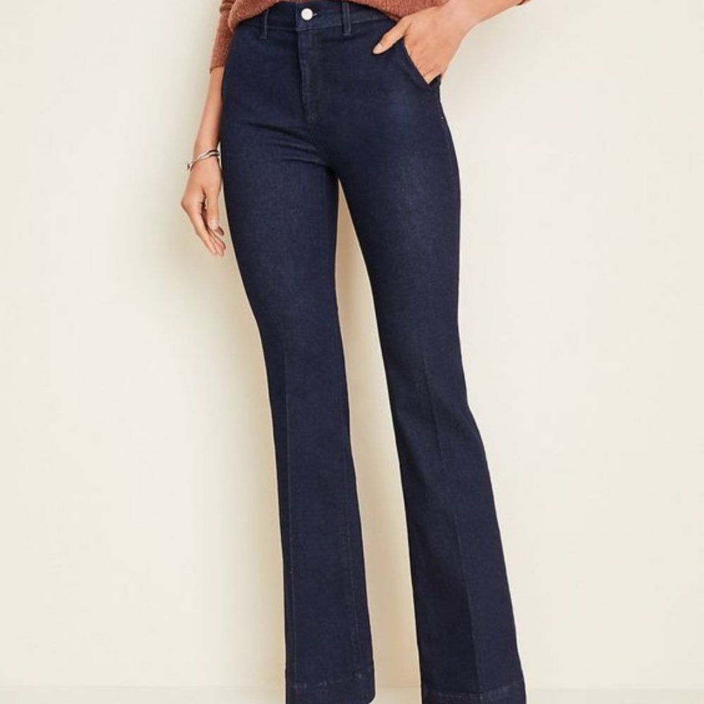 NWT Ann Taylor The Flare Trouser Jeans size four